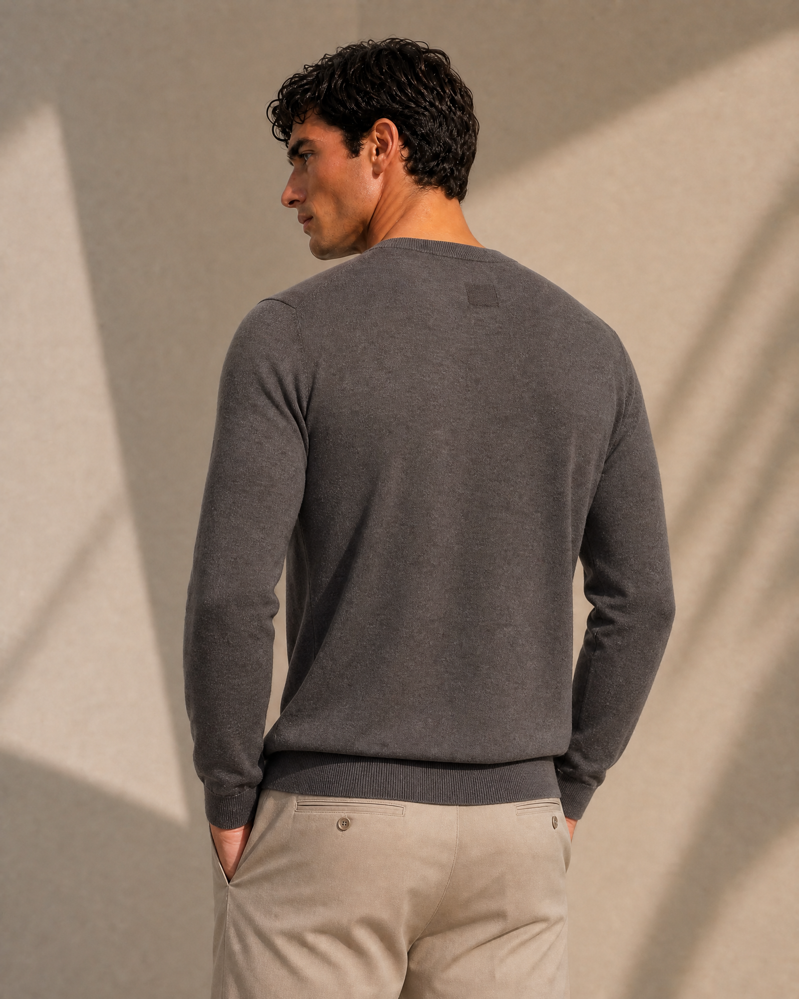 100% Cashmere Lightweight Crewneck Sweater