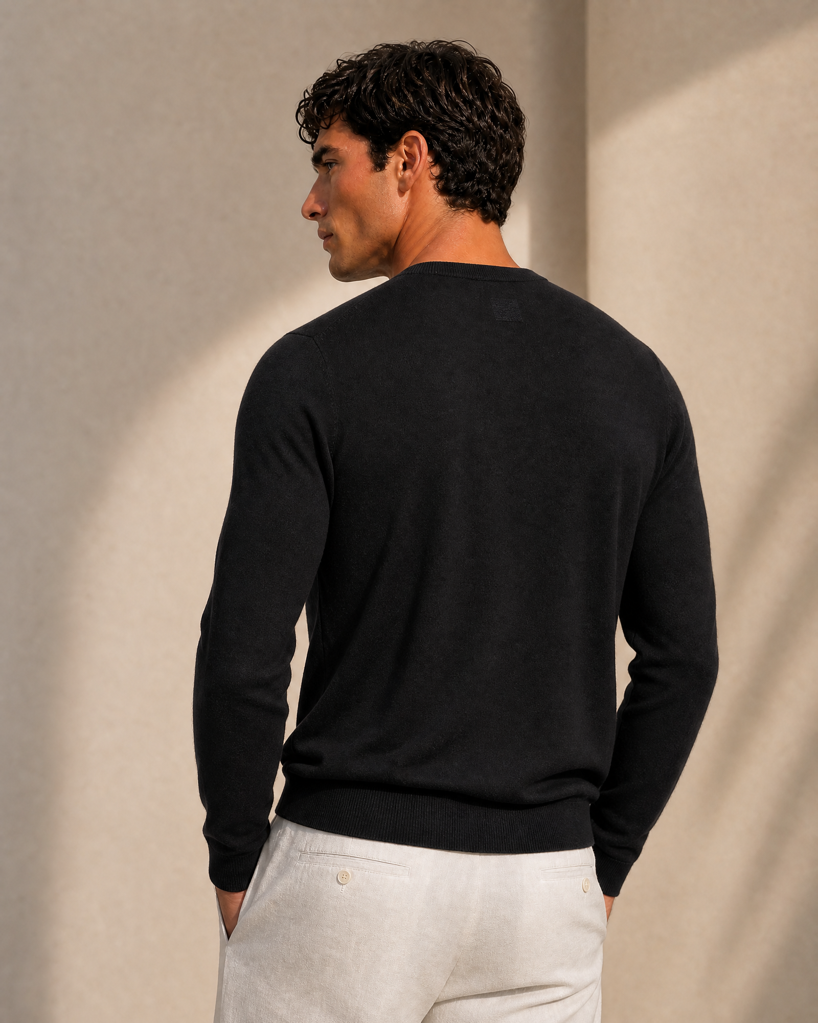 100% Cashmere Lightweight Crewneck Sweater