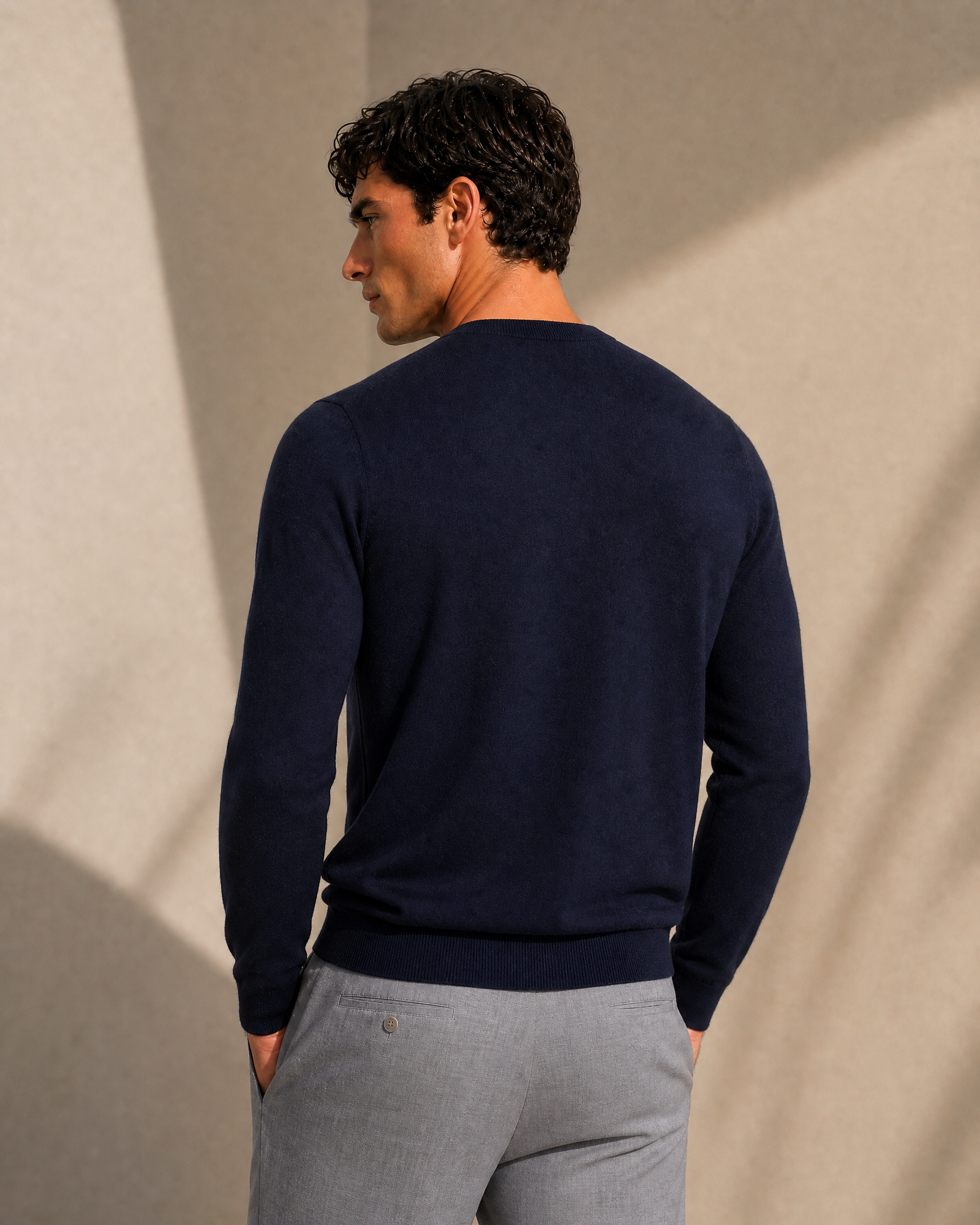 100% Cashmere Lightweight Crewneck Sweater