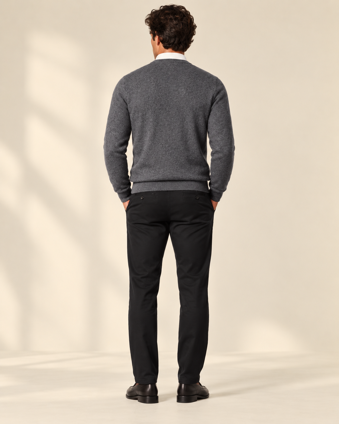Classic Men's Cashmere V-Neck Pullover