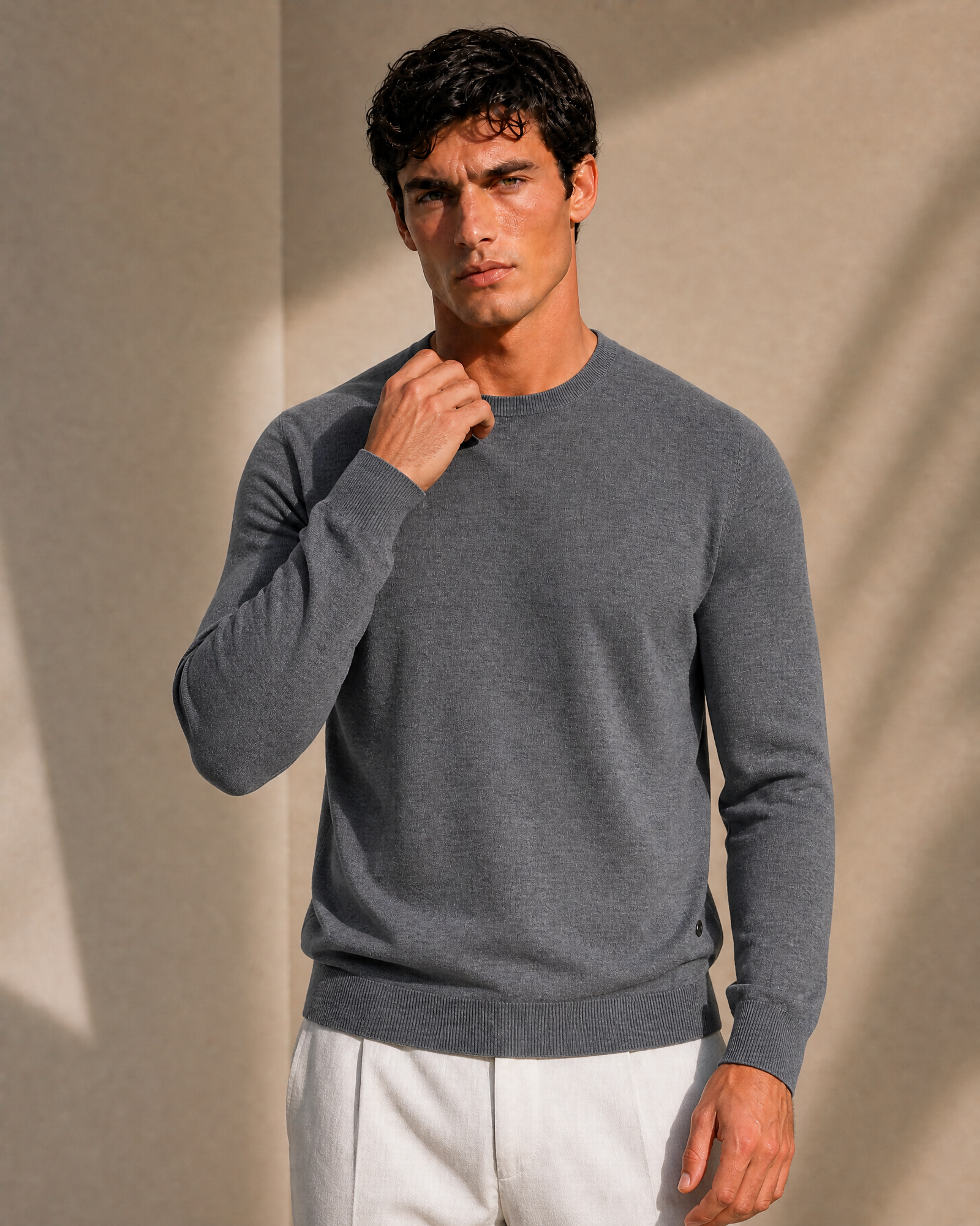100% Cashmere Lightweight Crewneck Sweater