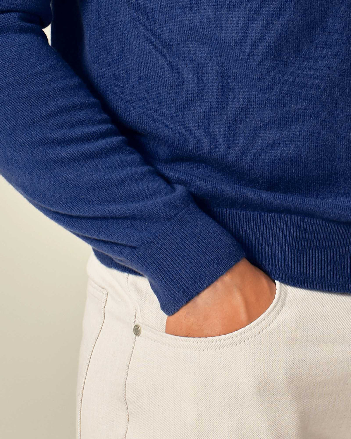 100% Luxe Cashmere Crew Neck Pullover Sweater