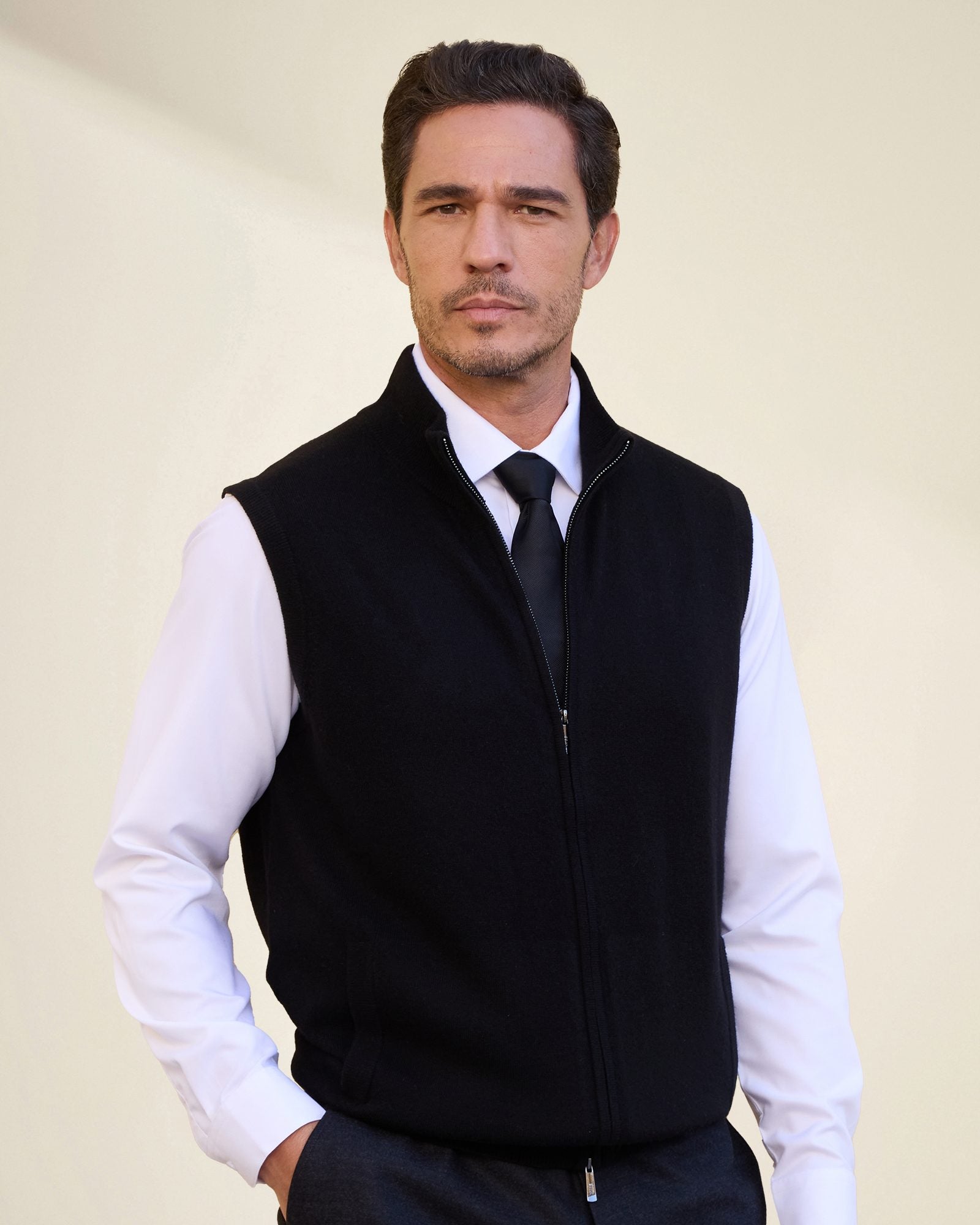 Men’s 100% Cashmere Zip Vest