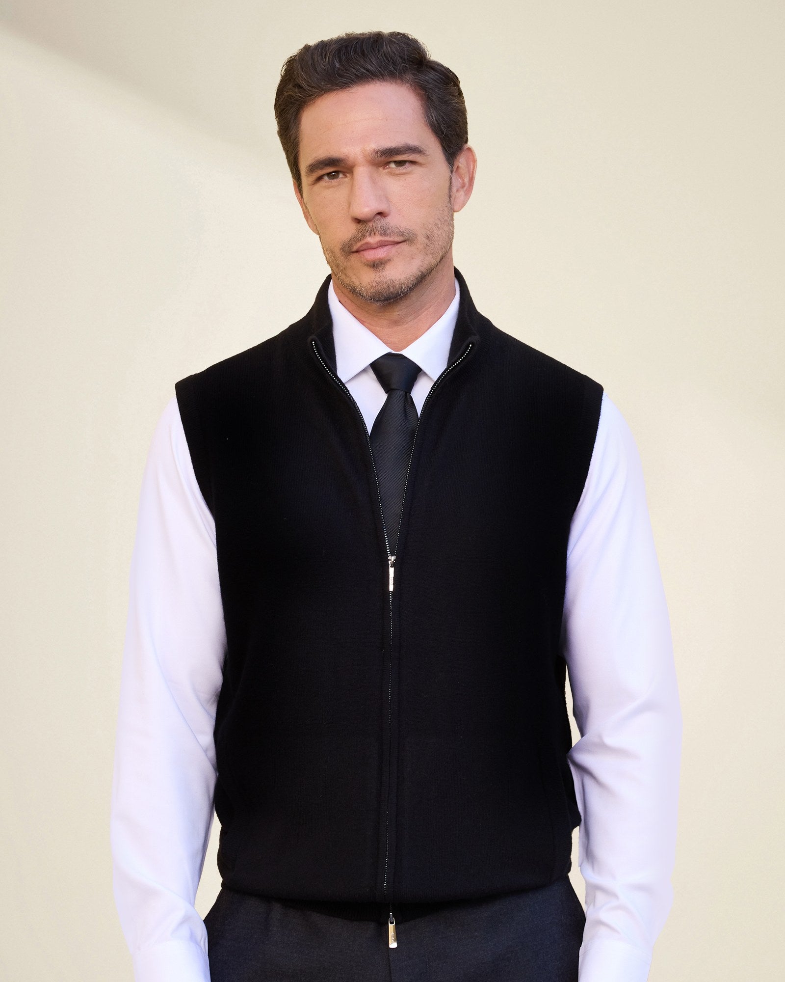 Men’s 100% Cashmere Zip Vest