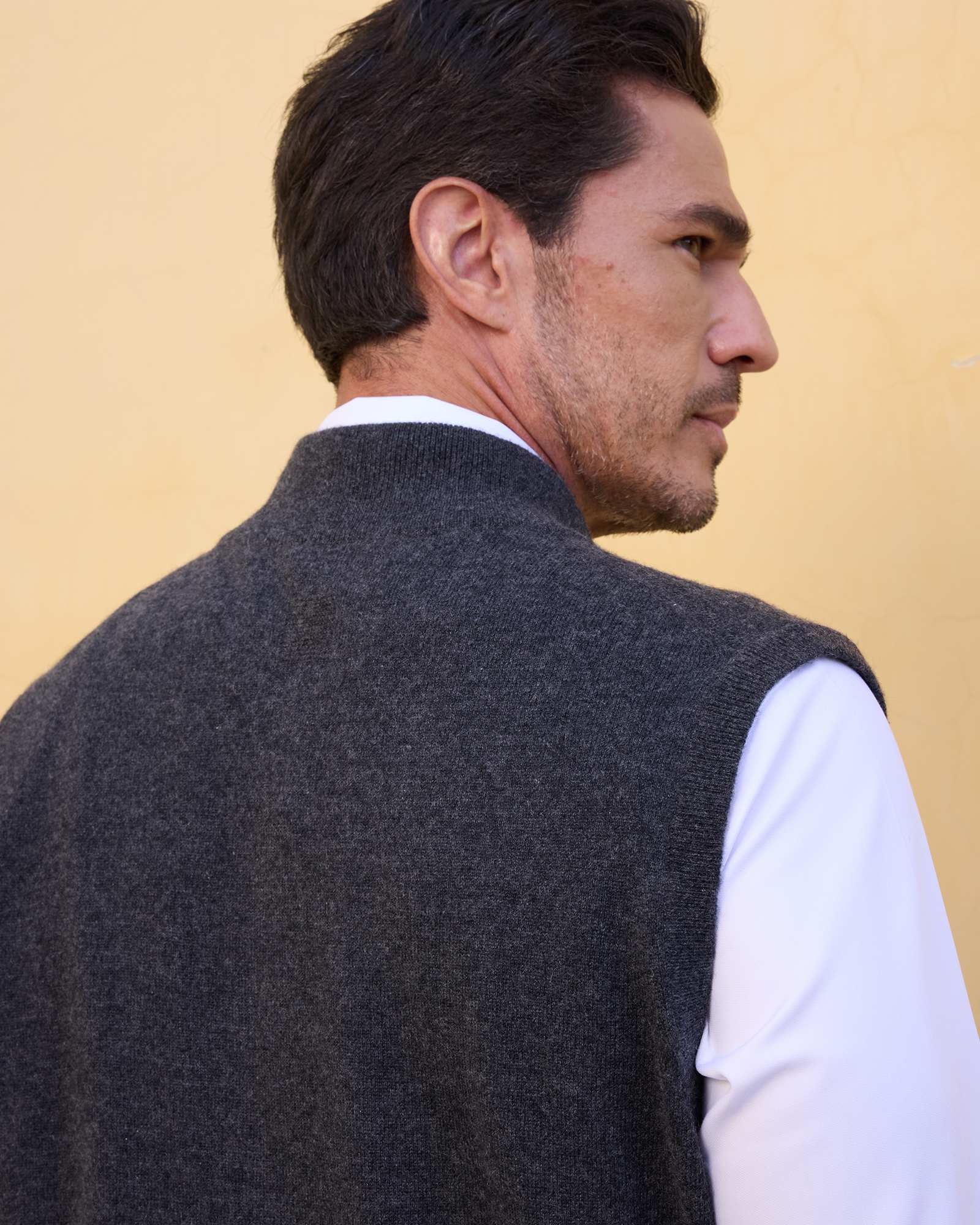 Men’s 100% Cashmere Zip Vest