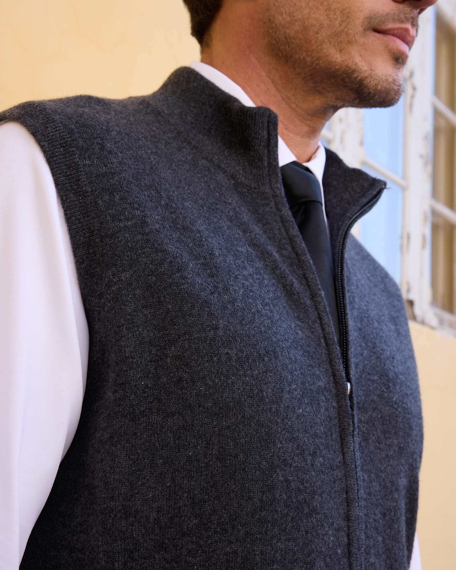 Men’s 100% Cashmere Zip Vest
