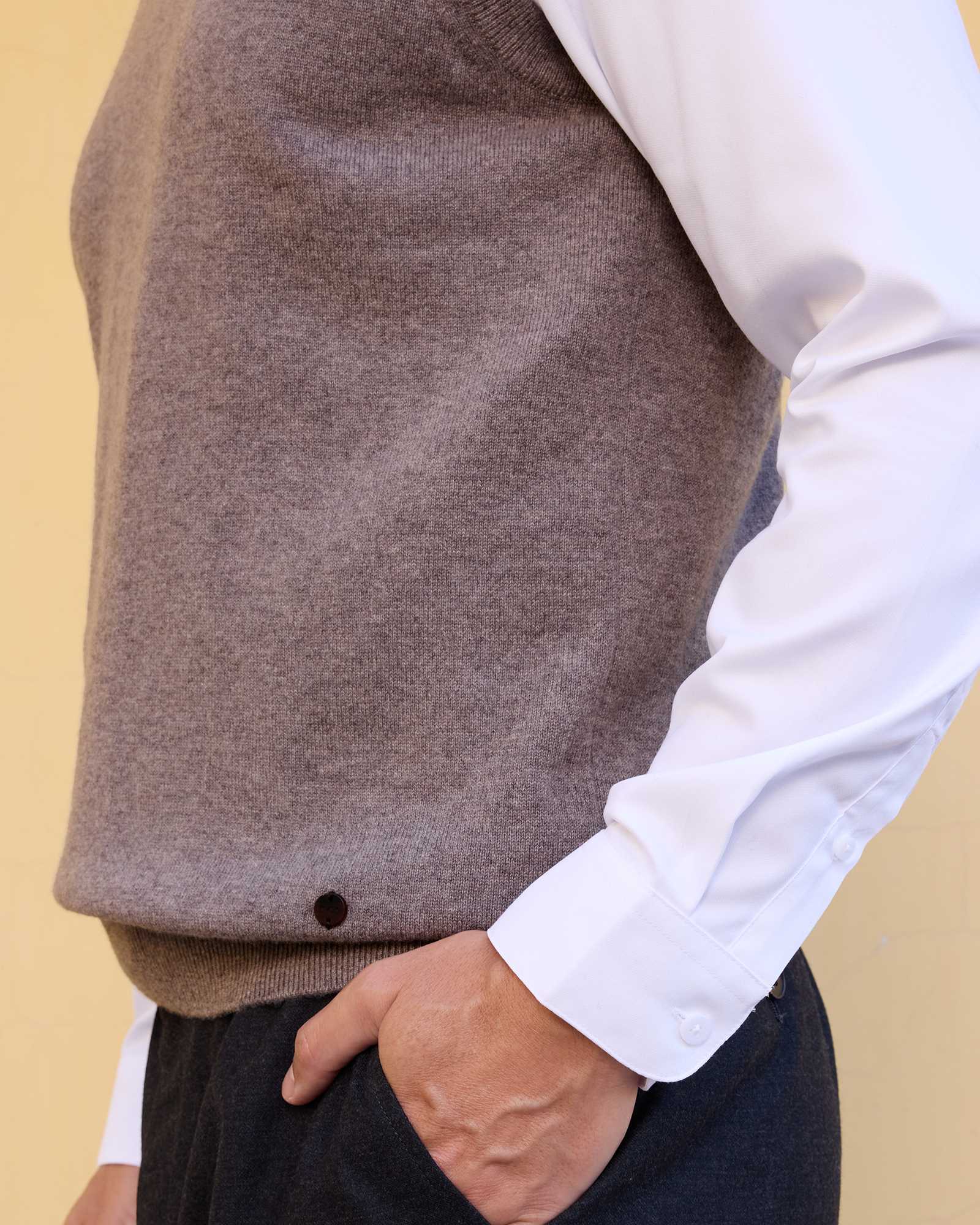 Men's 100% Cashmere V-Neck Waistcoat