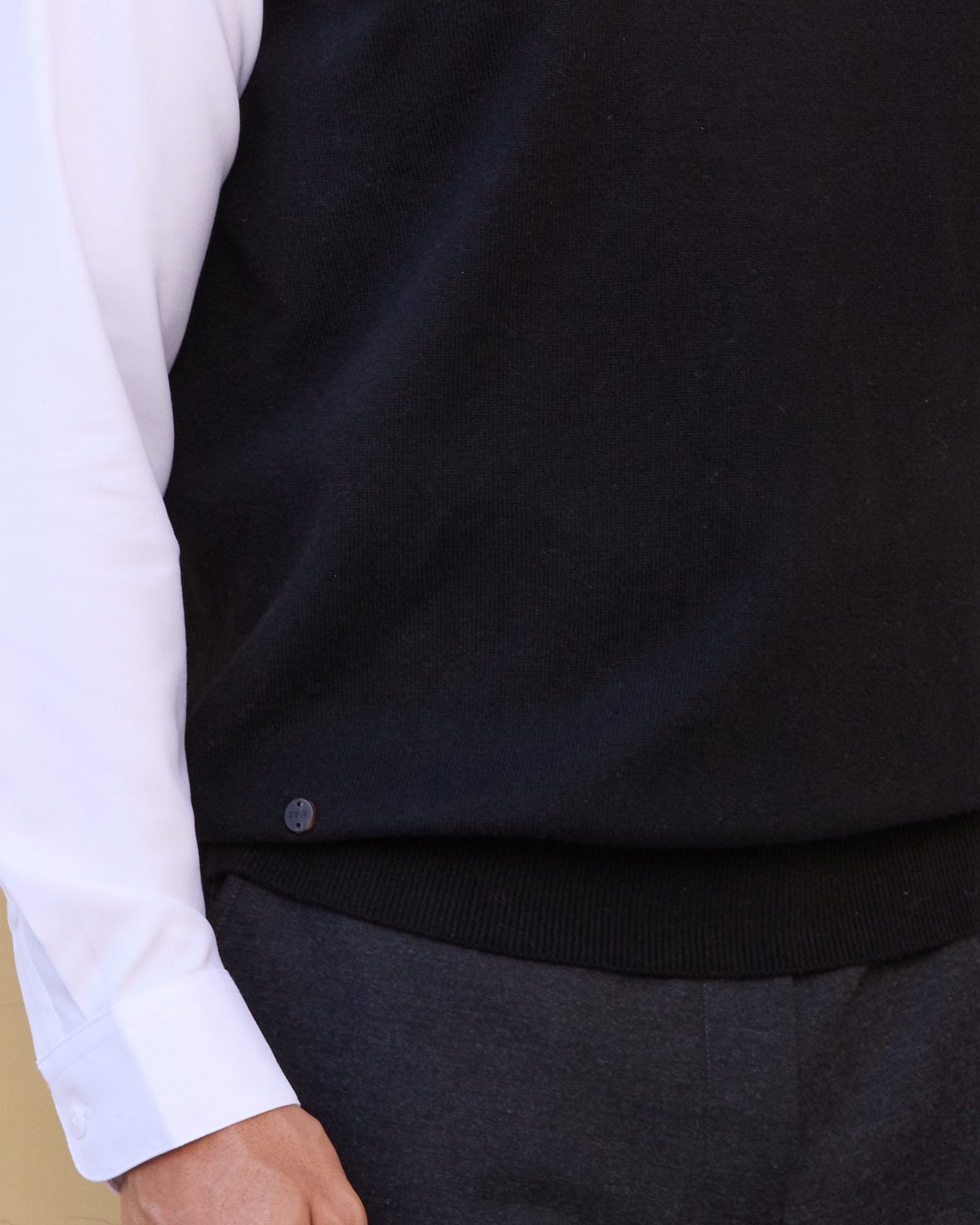 Men's 100% Cashmere V-Neck Waistcoat