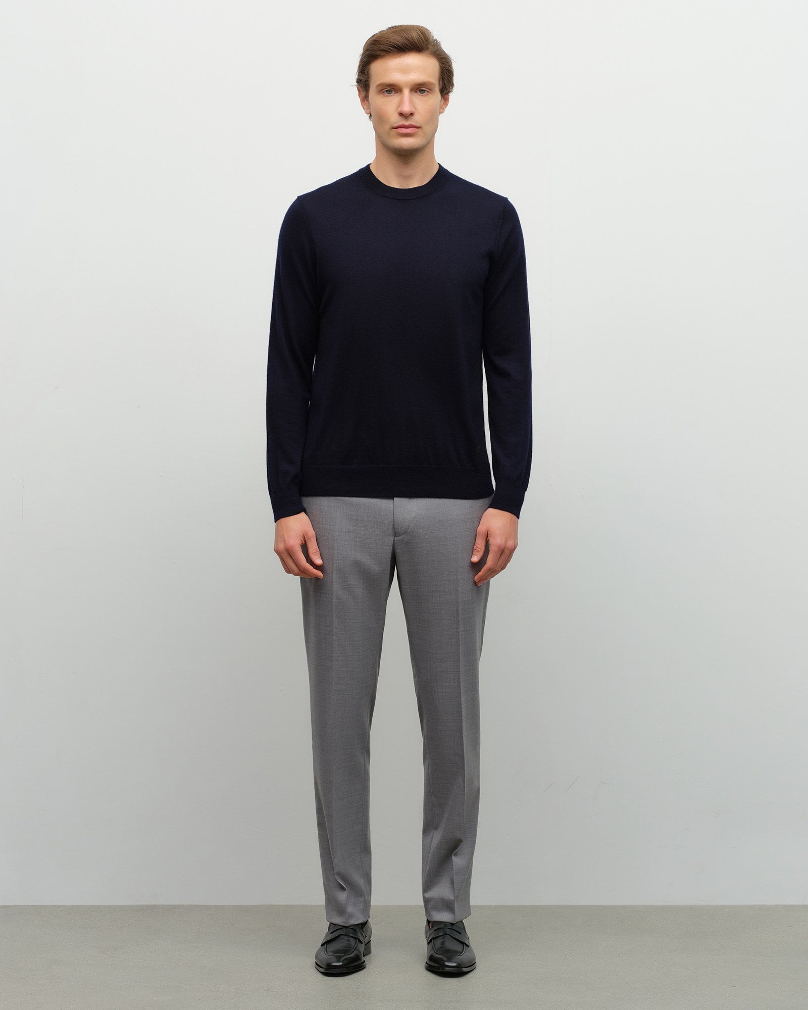 Lightweight 100% Cashmere Crewneck Sweater