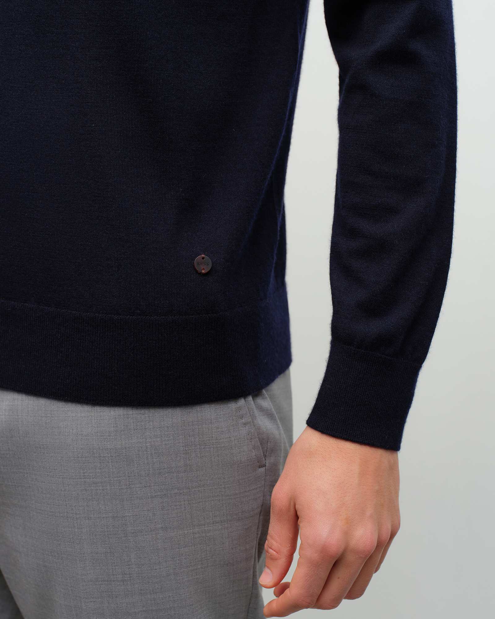 Lightweight 100% Cashmere Crewneck Sweater