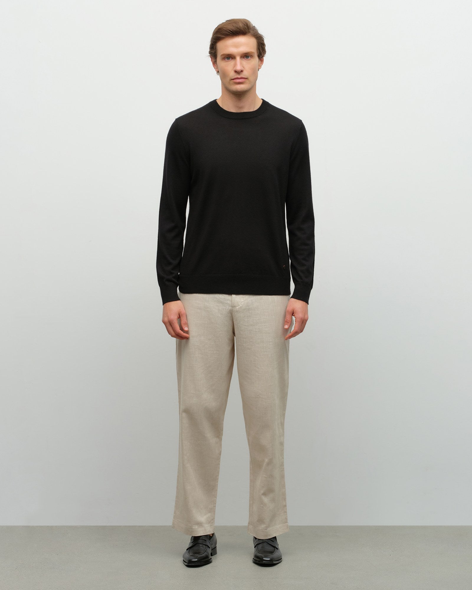 Lightweight 100% Cashmere Crewneck Sweater