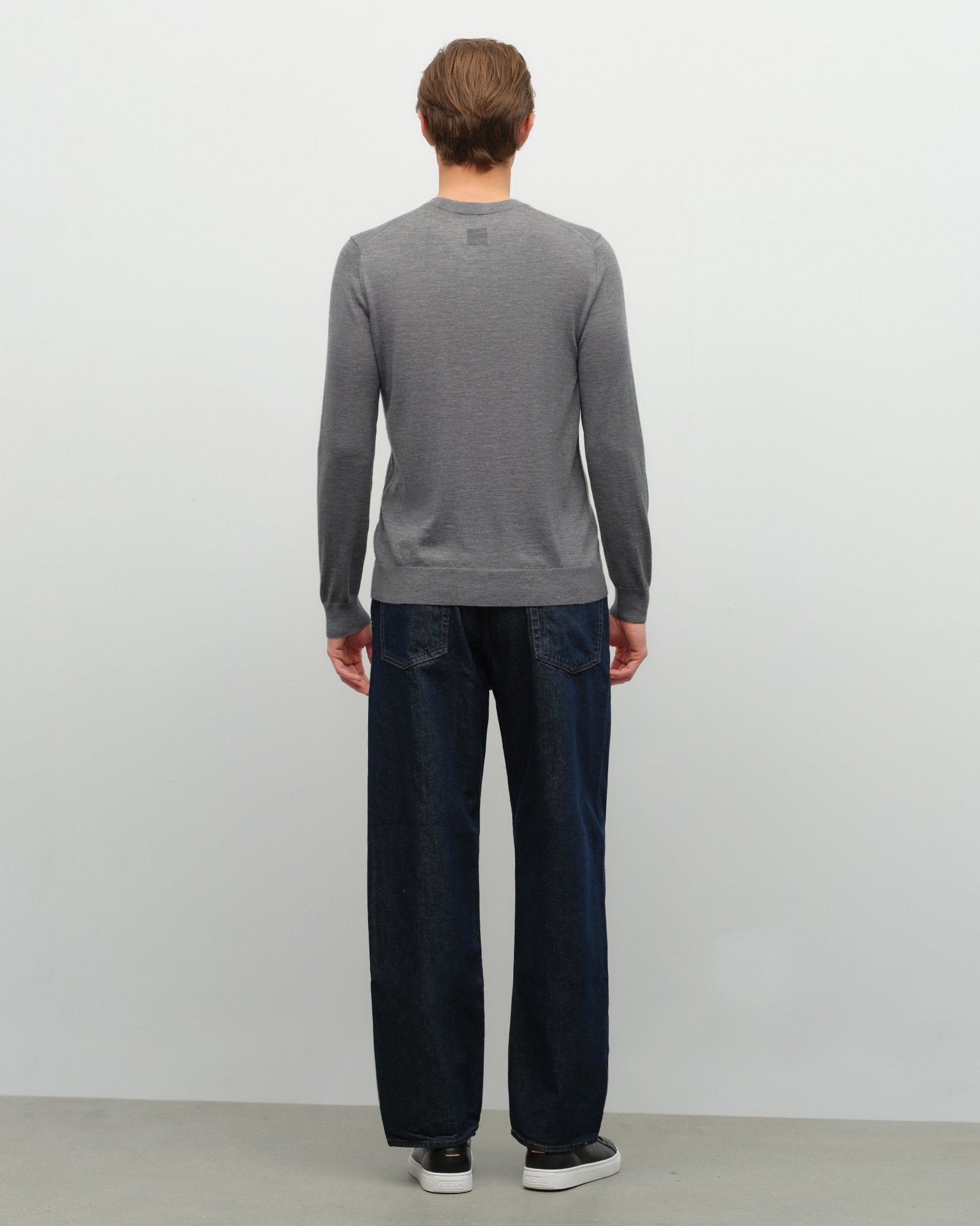 Lightweight 100% Cashmere Crewneck Sweater