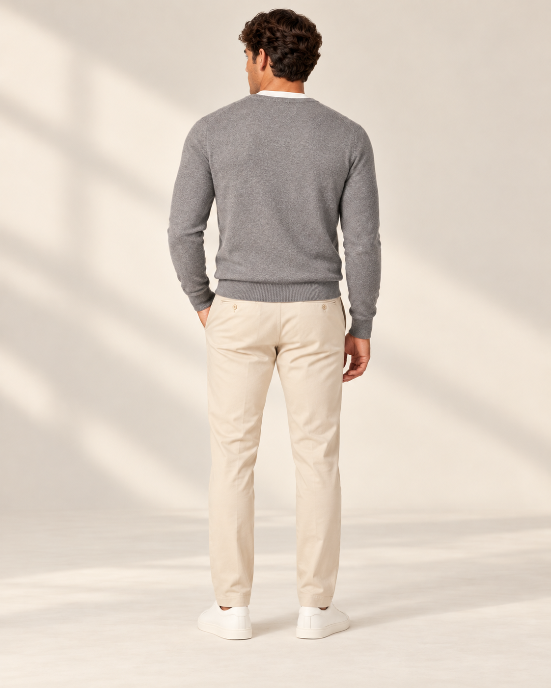 Classic Men's Cashmere V-Neck Pullover