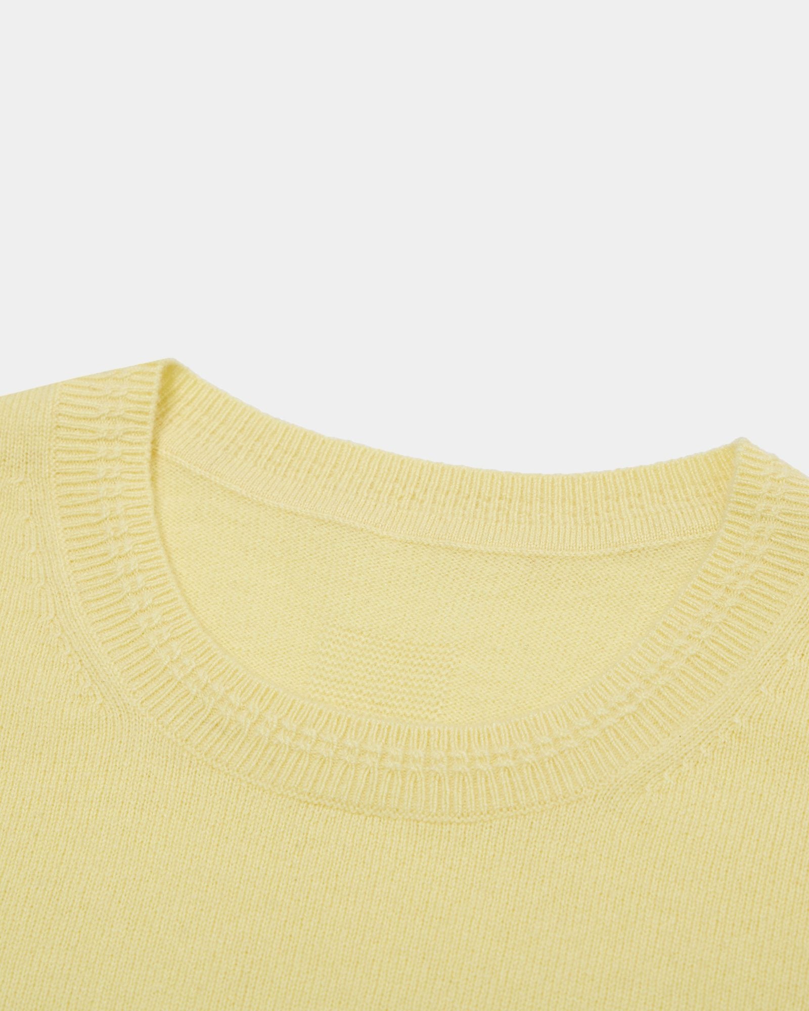 Classic Women's Cashmere Crewneck Sweater