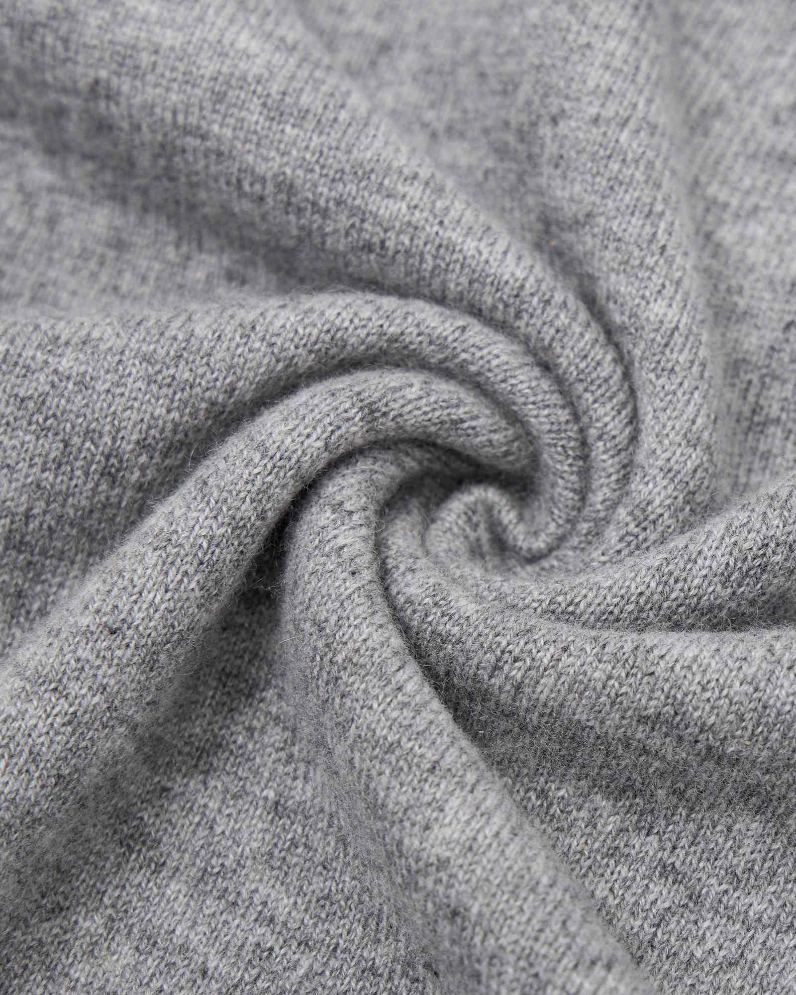 Classic Women's Cashmere Crewneck Sweater