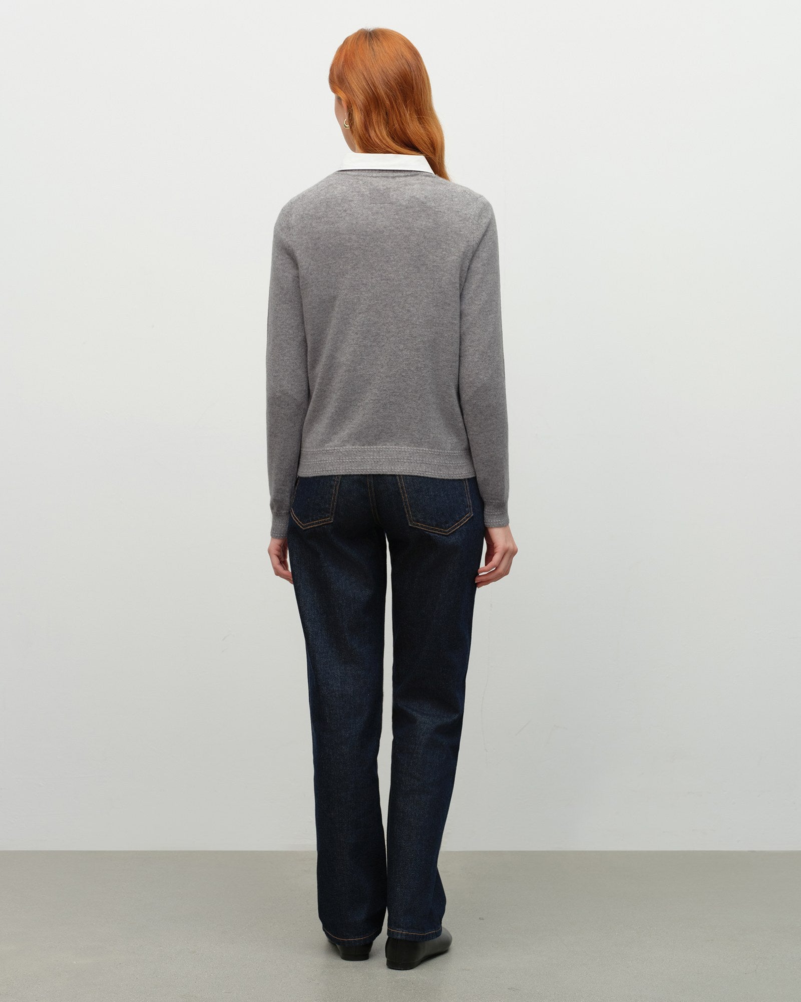 Classic Women's Cashmere Crewneck Sweater