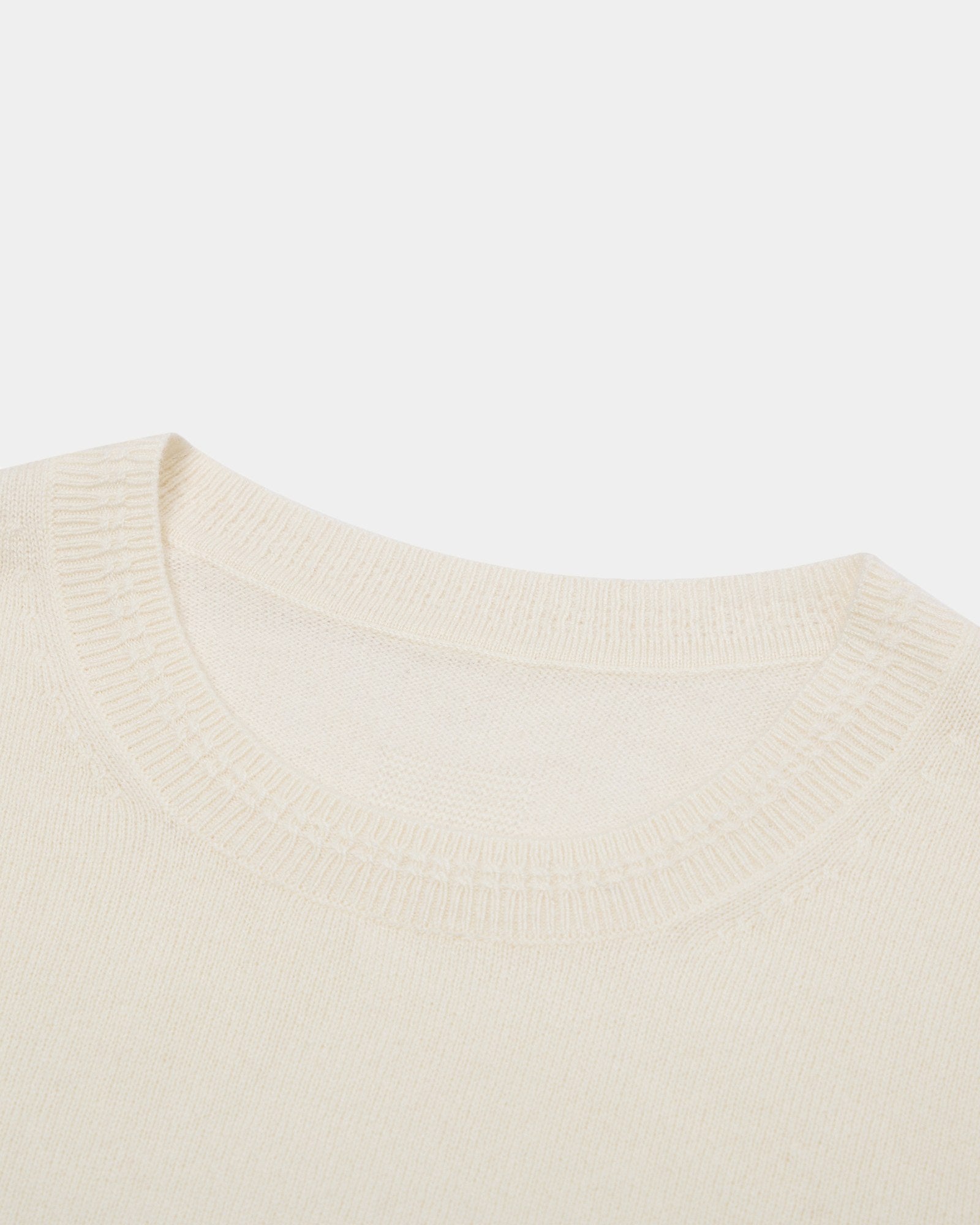 Classic Women's Cashmere Crewneck Sweater