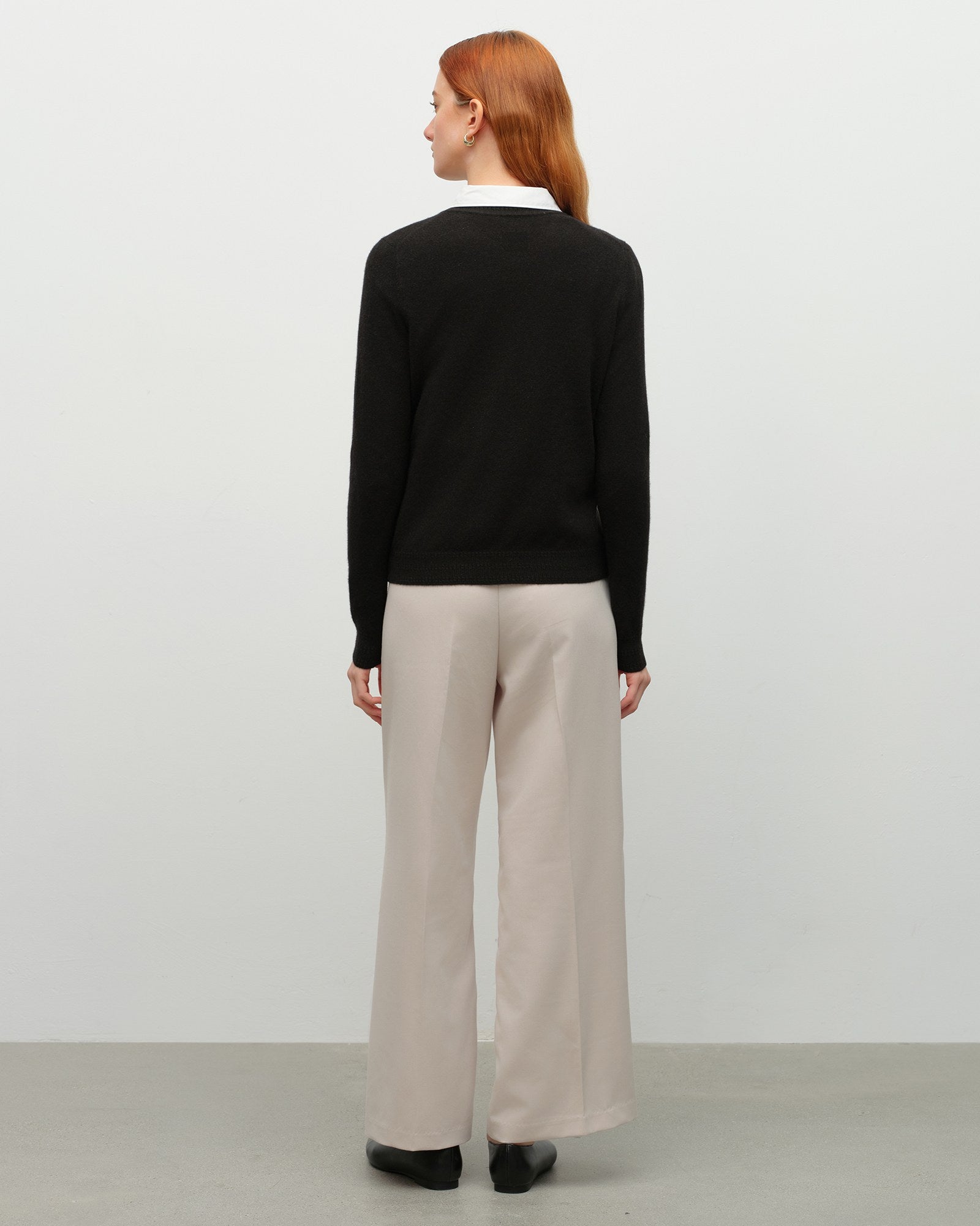 Classic Women's Cashmere Crewneck Sweater