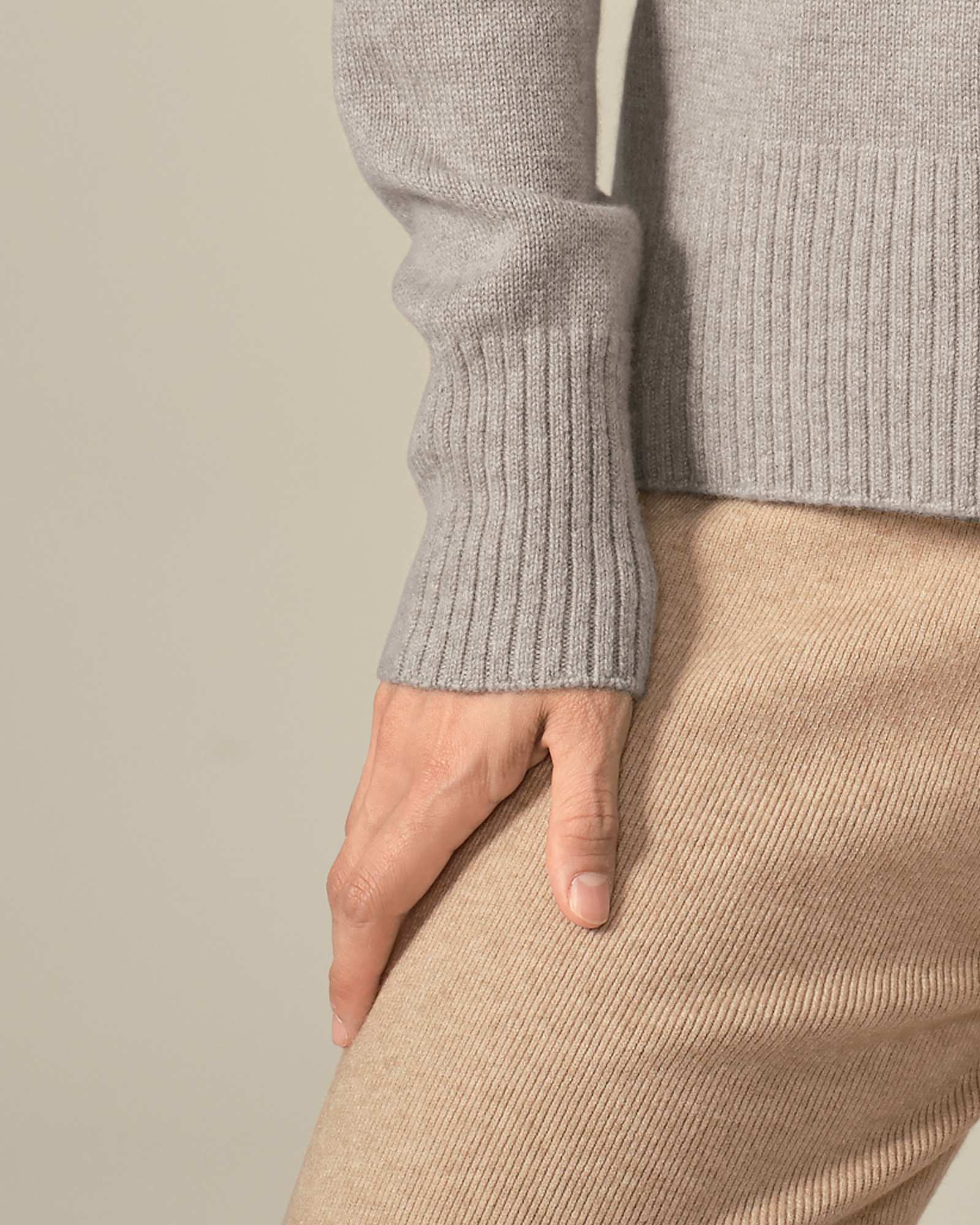 Women's 100% Cashmere Mock Neck Sweater