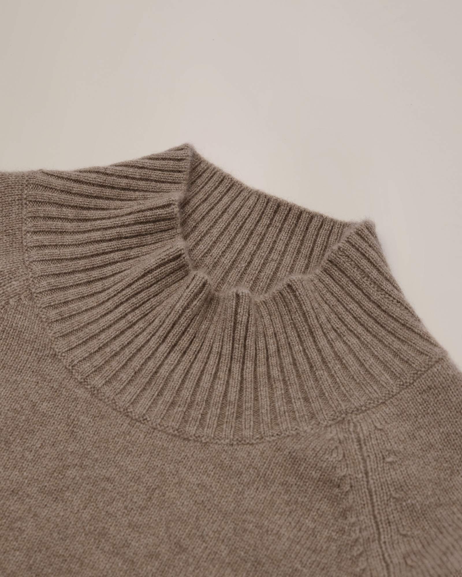 Women's 100% Cashmere Mock Neck Sweater
