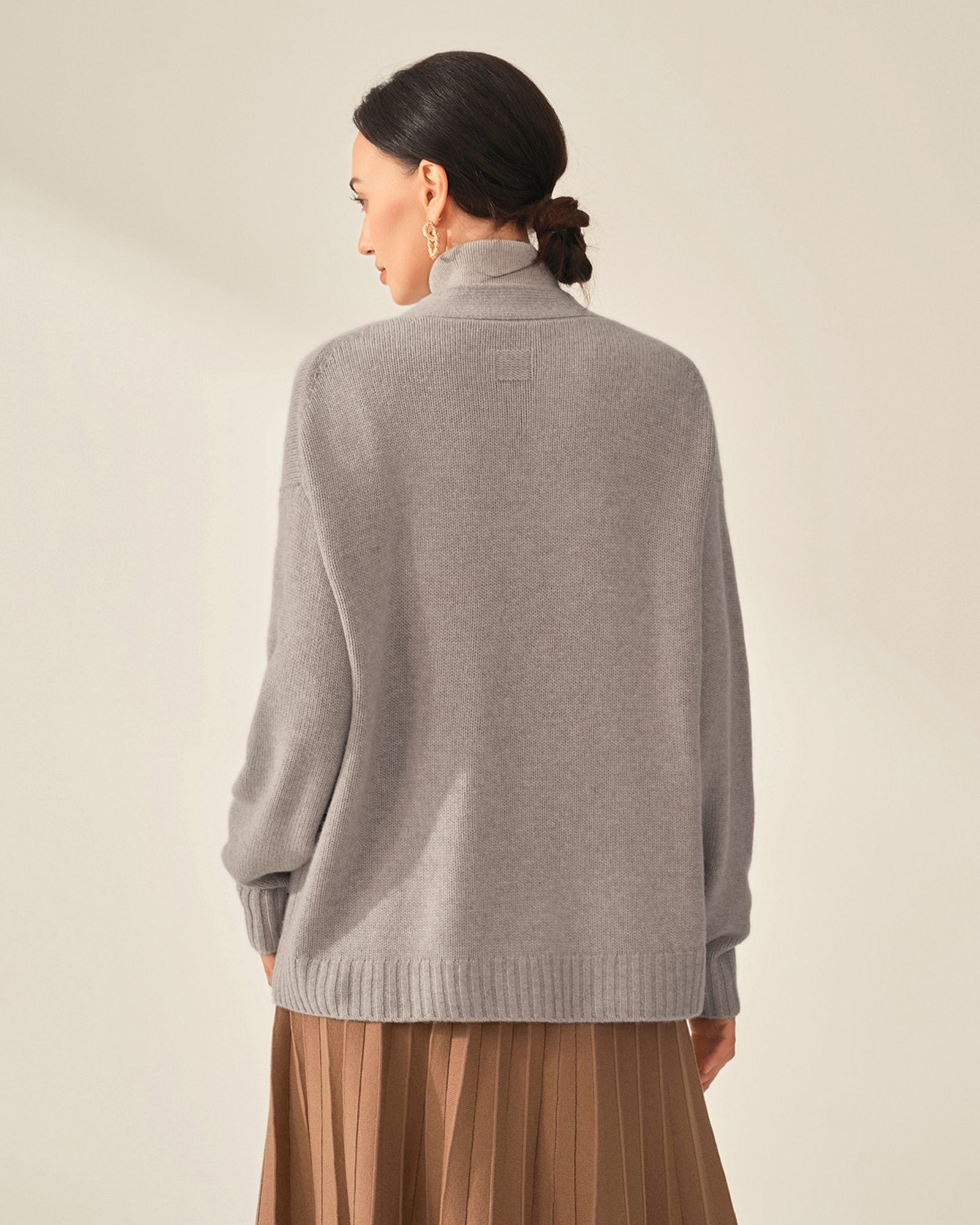 Timeless 100% Pure V-neck button cardigan