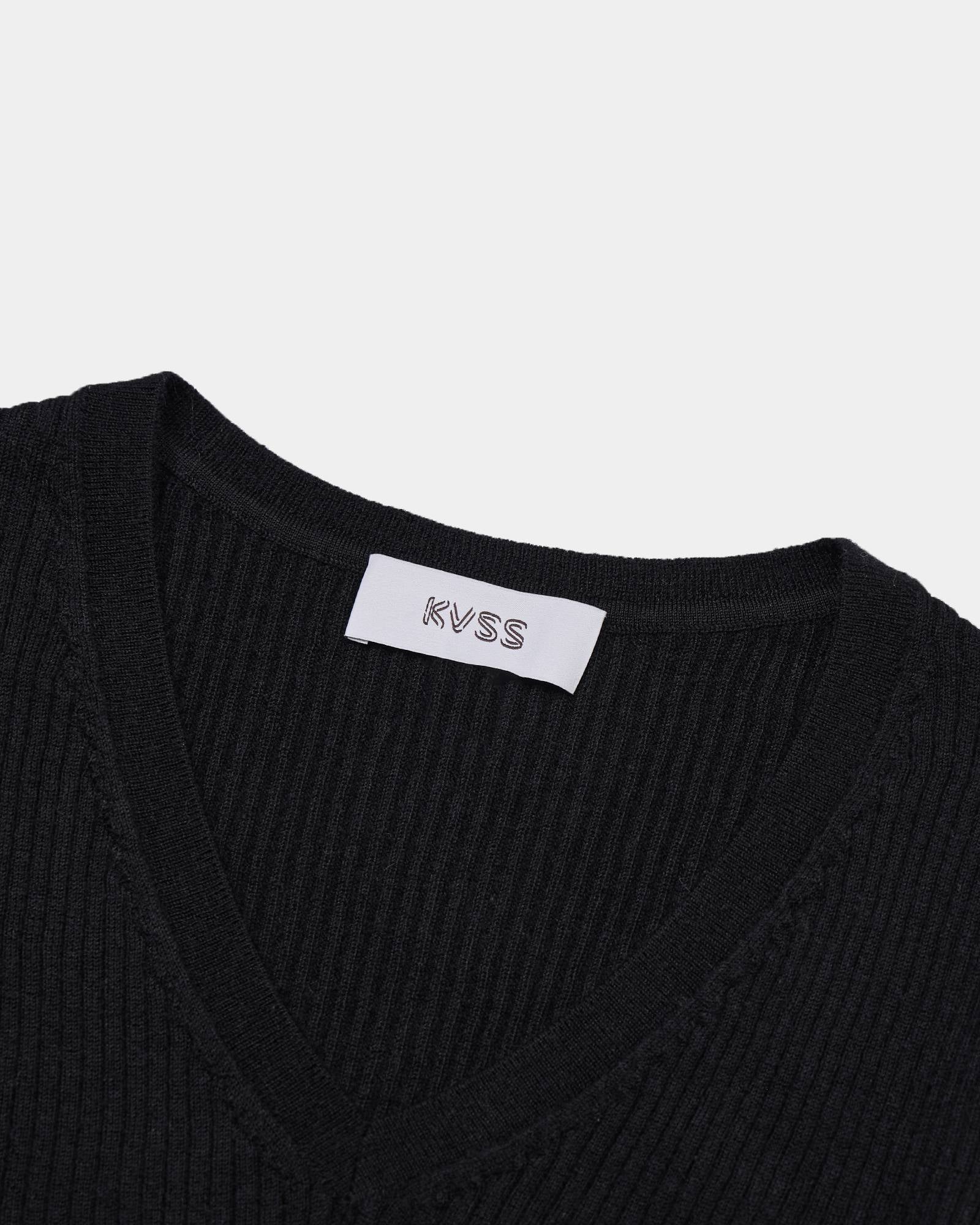 Soft Ribbed V-Neck Cashmere Sweater