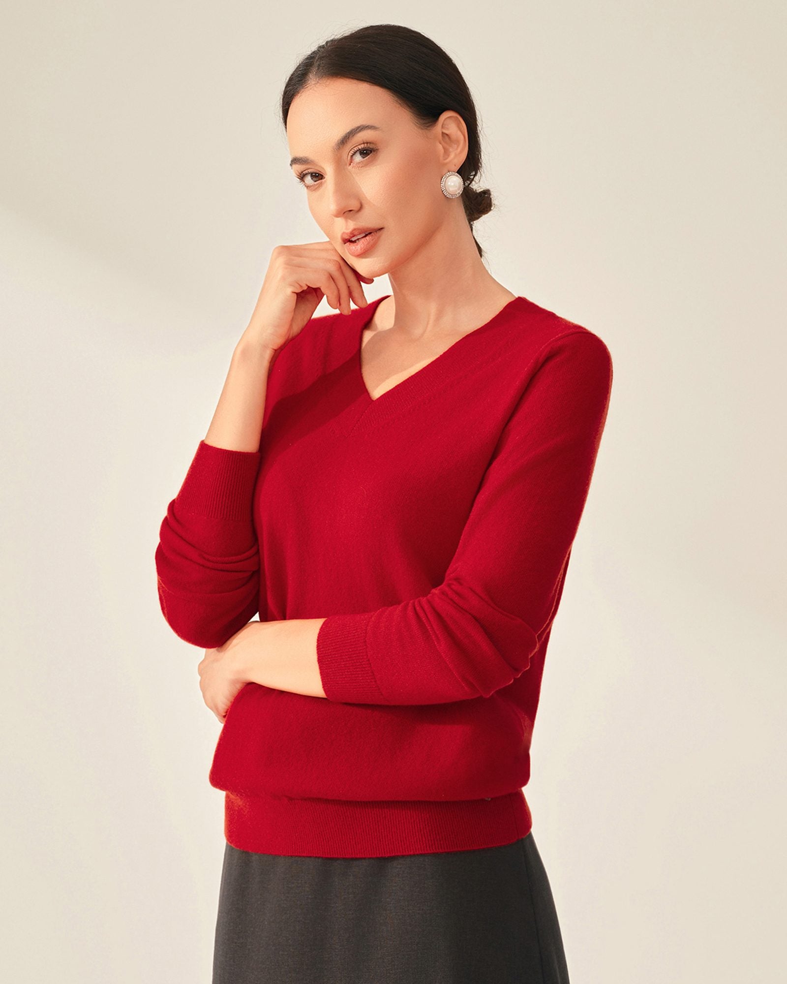 Classic Women's Cashmere V-Neck Jumper