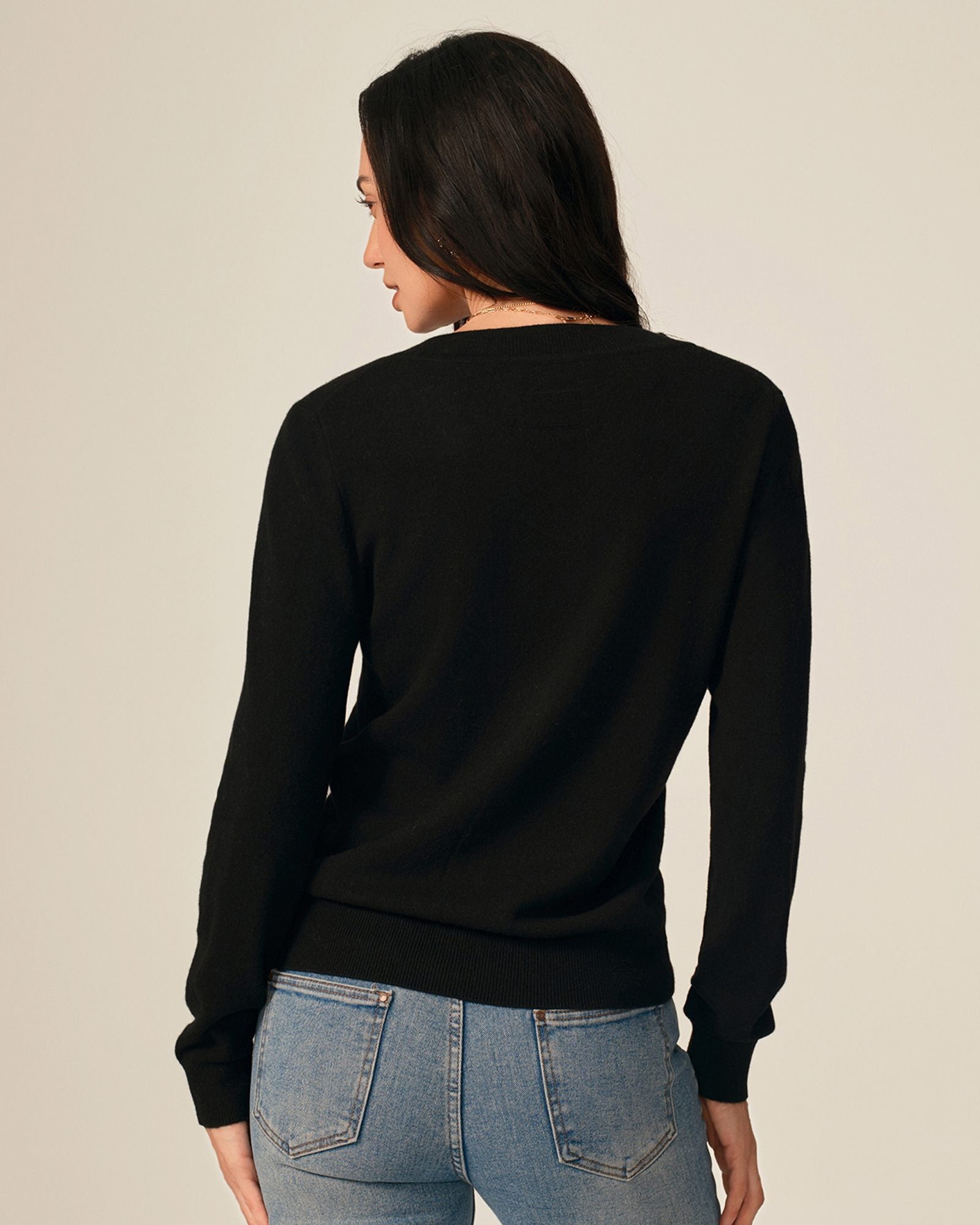 Classic Women's Cashmere V-Neck Jumper