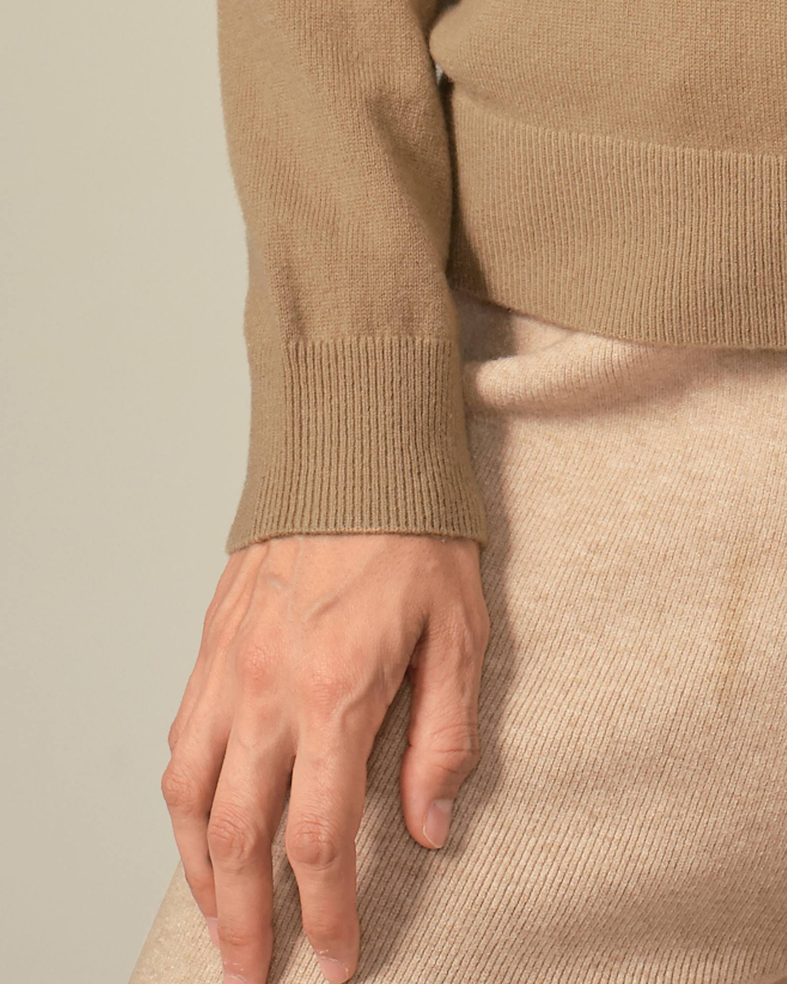 Classic women's Crewneck 100% Cashmere Sweater