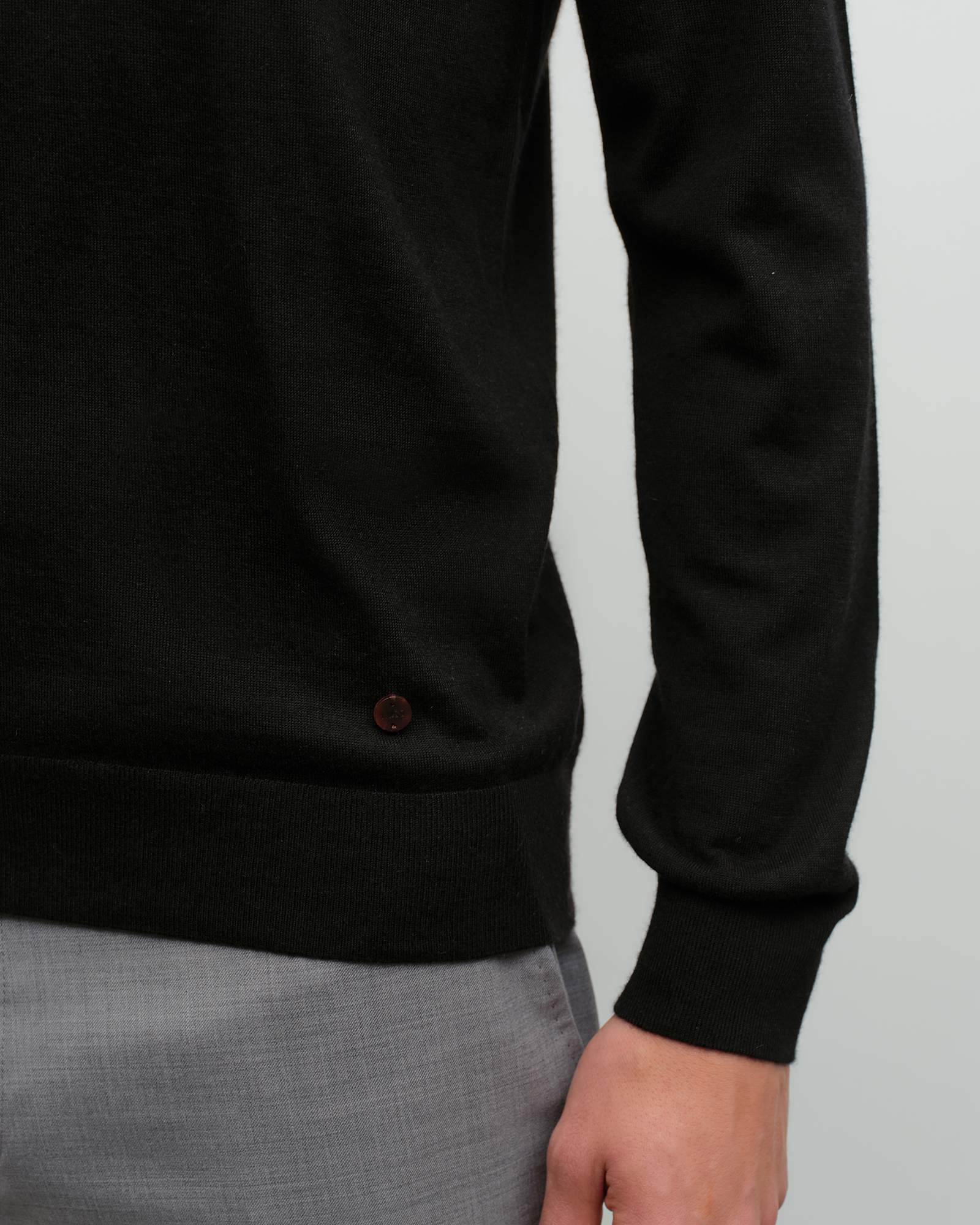 black cropped cashmere sweater