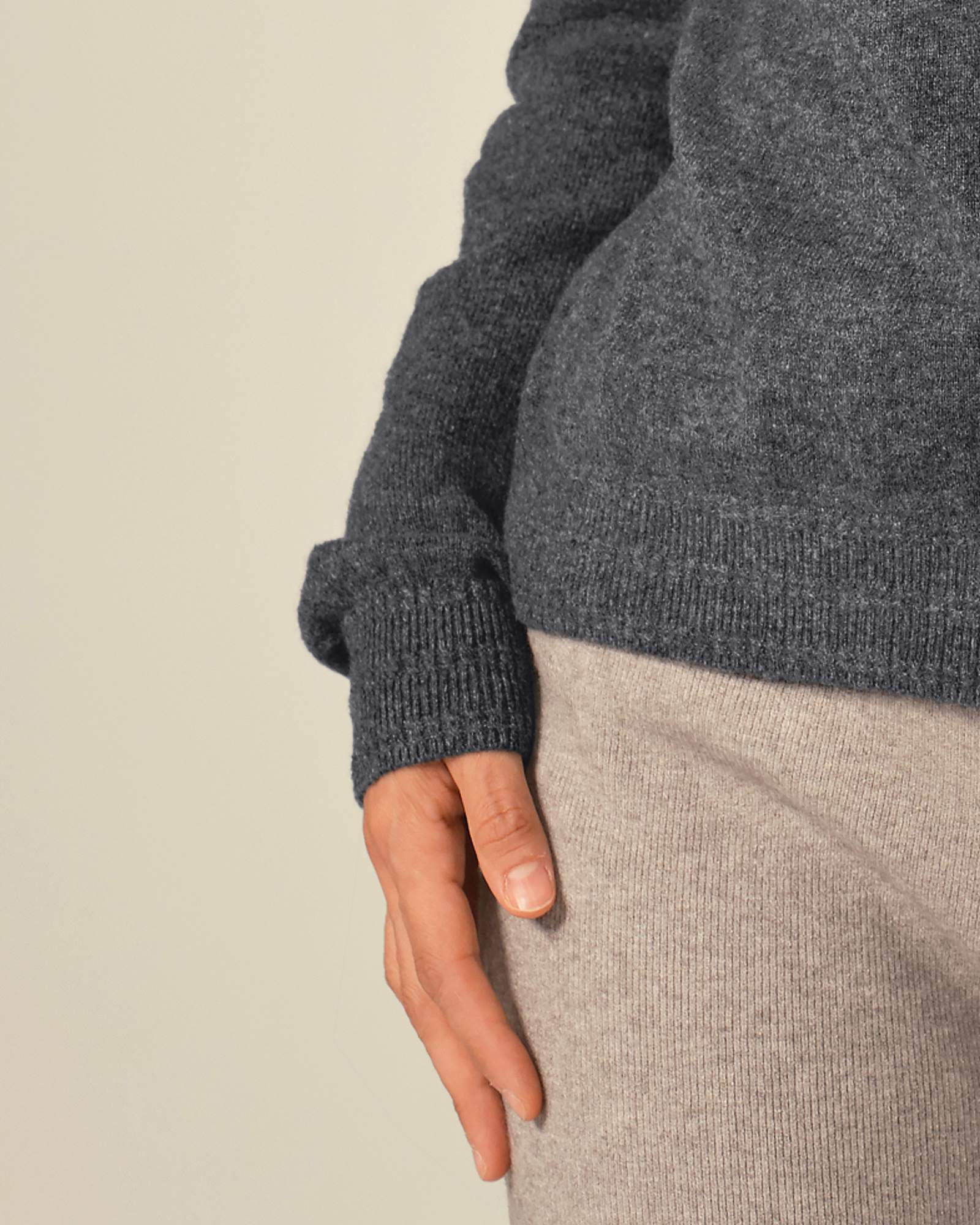 cashmere button cardigan  kvss