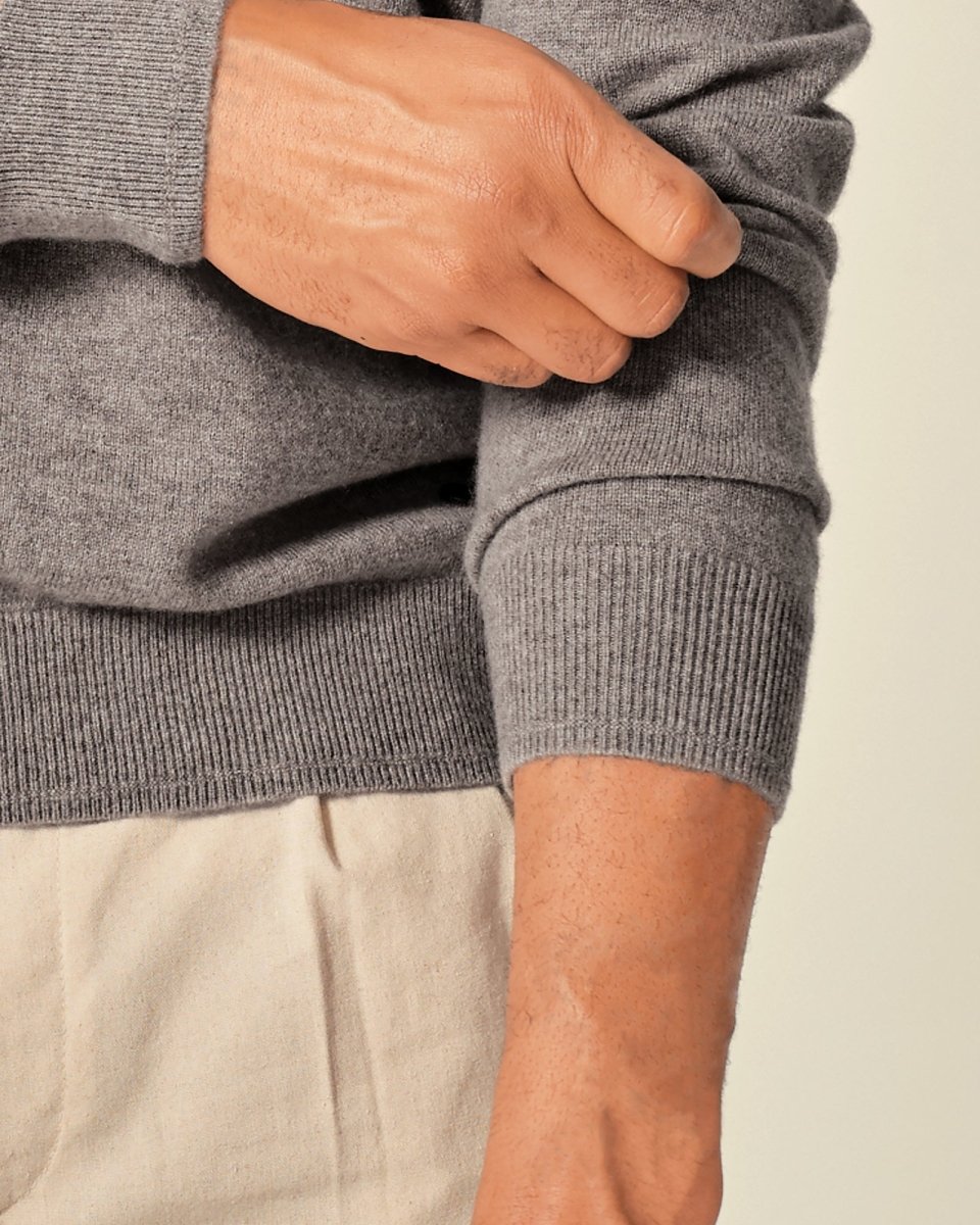 Classic Men's Cashmere V - Neck Pullover