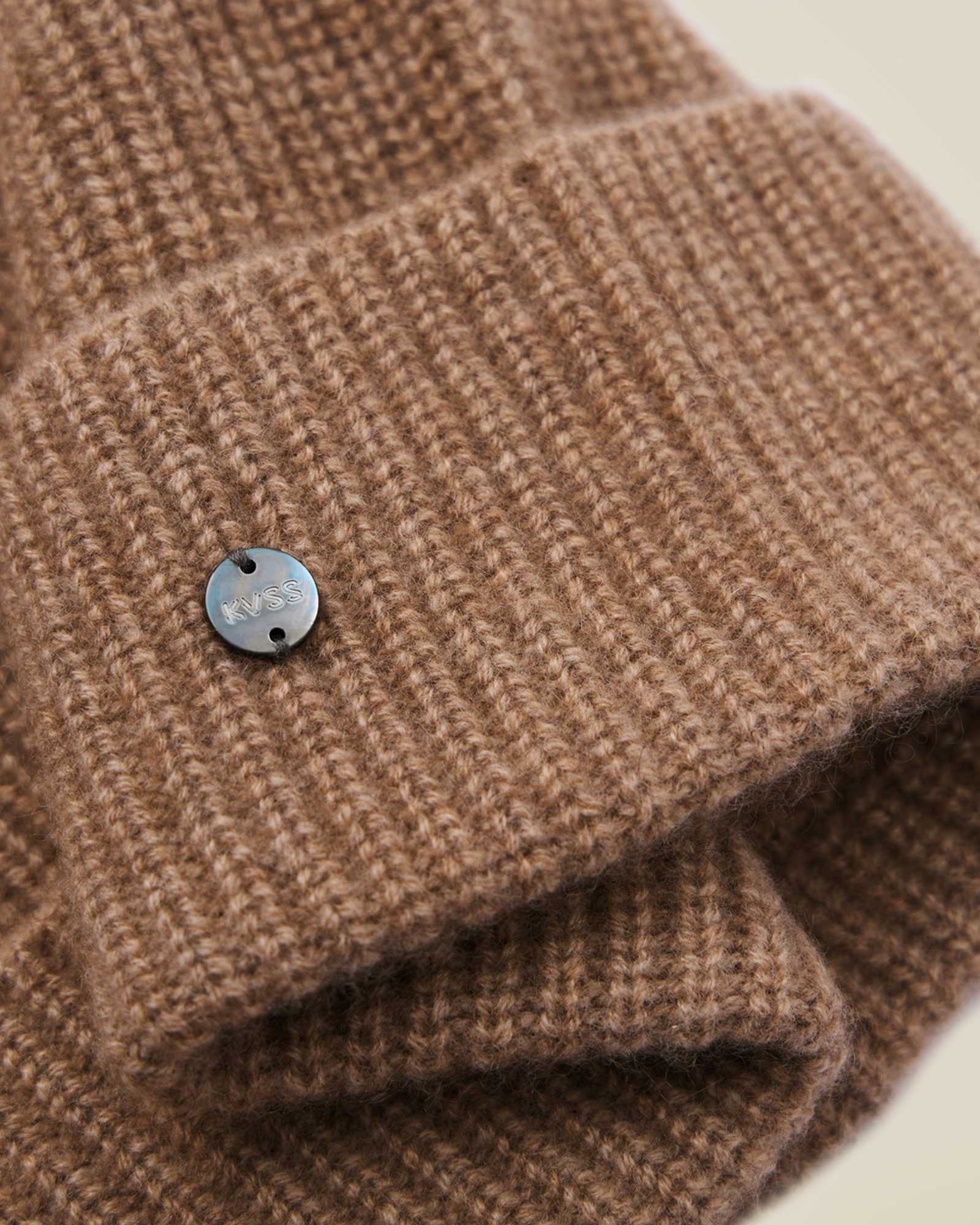 kvss  camel cashmere hat