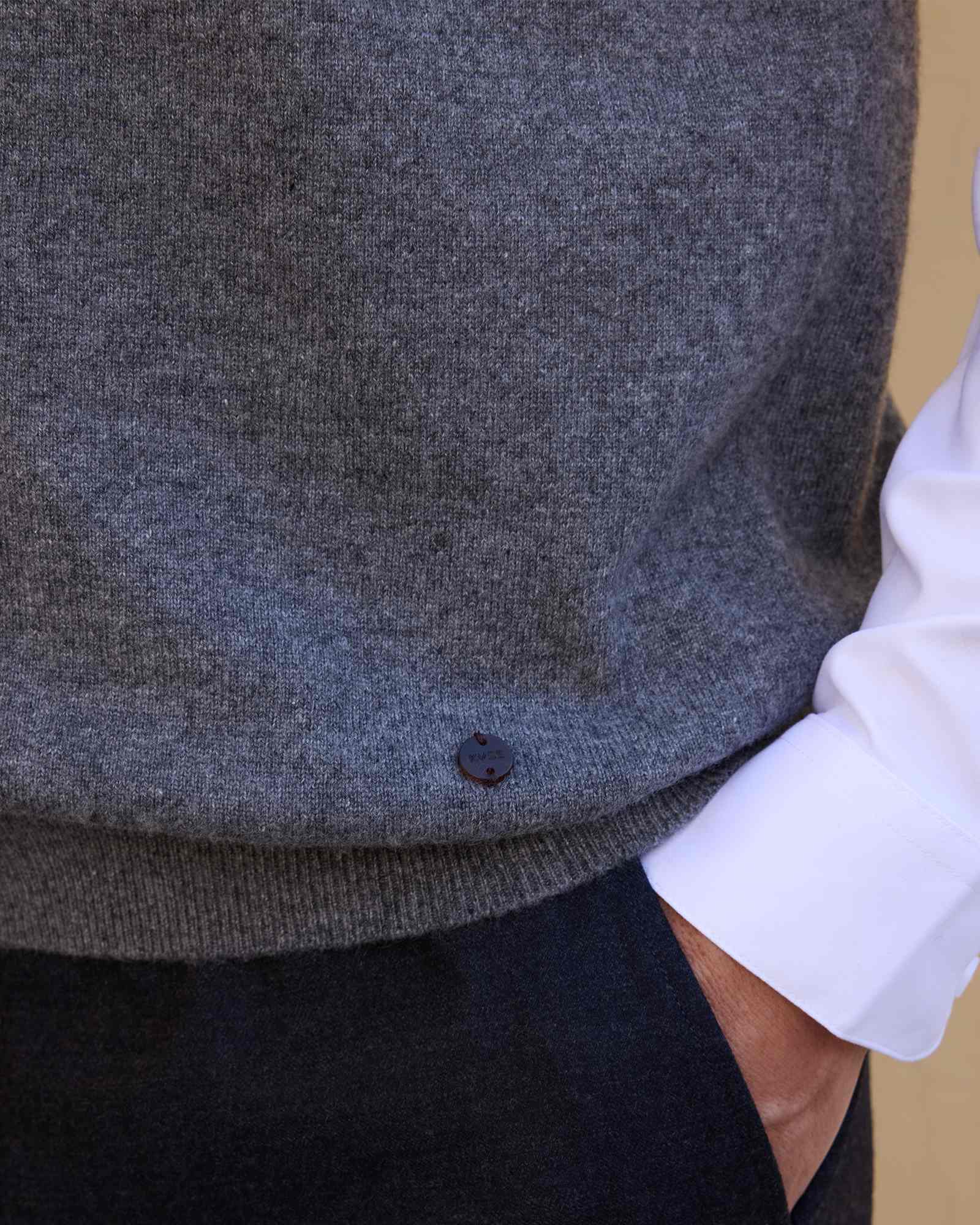 kvss  cashmere v neck vest  kvss