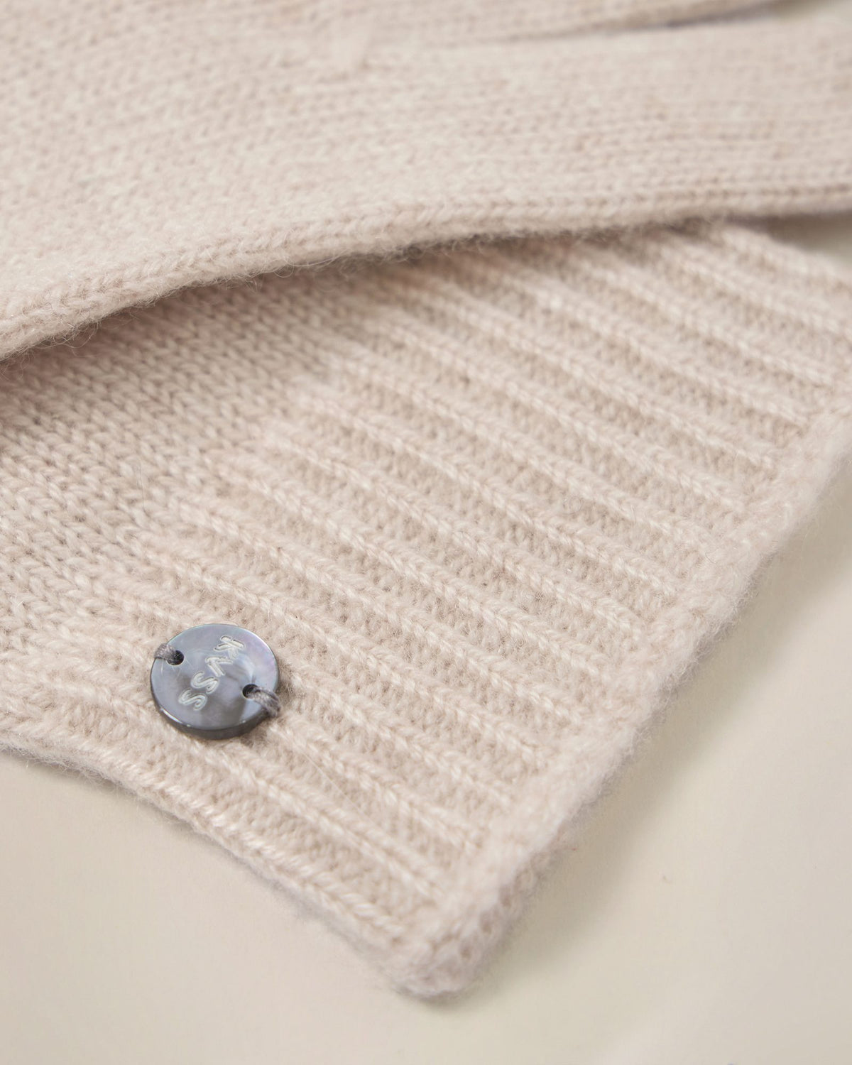 ladies cashmere gloves  kvss