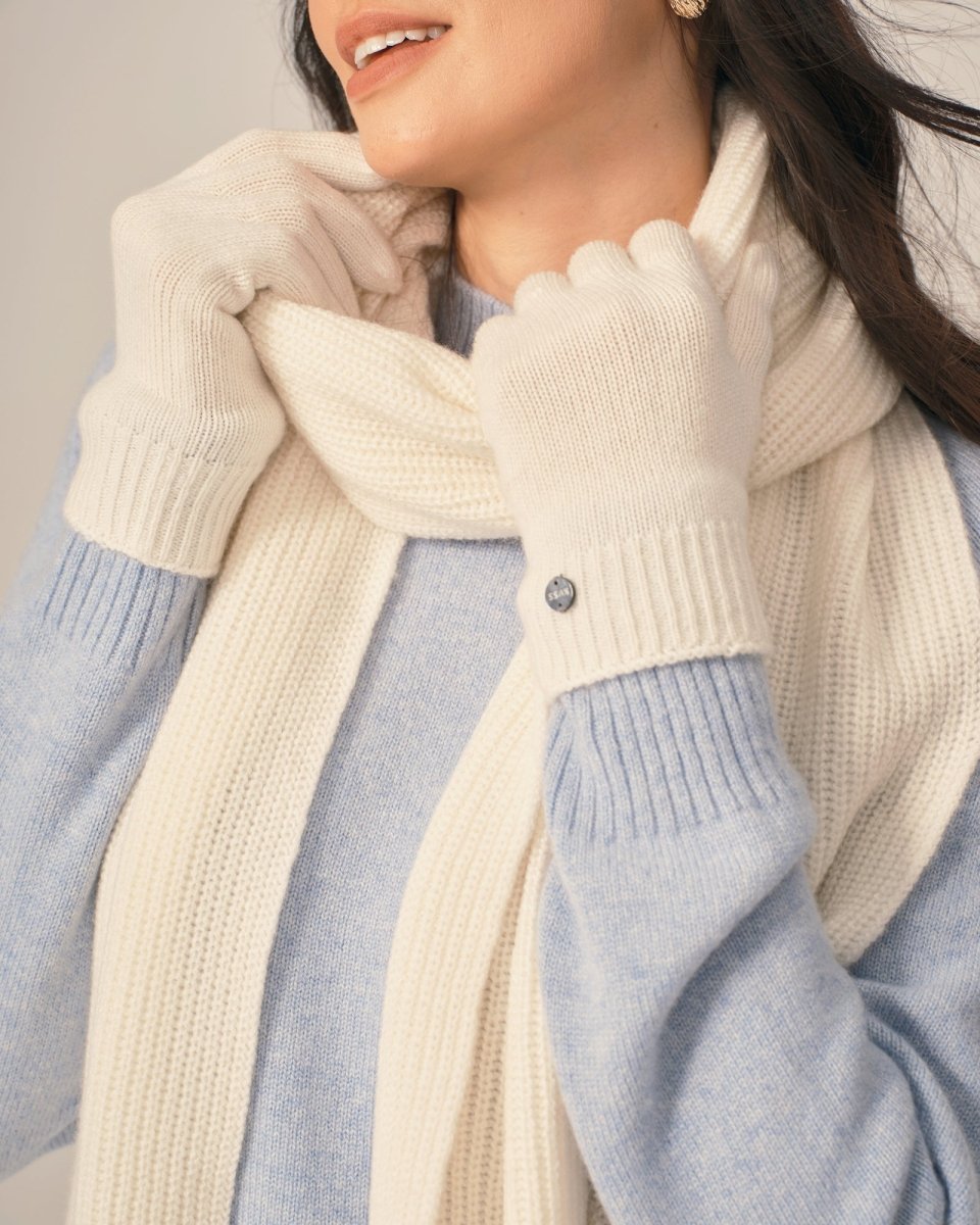 Luxurious Pure Cashmere Hat Scarf and Gloves Winter Set